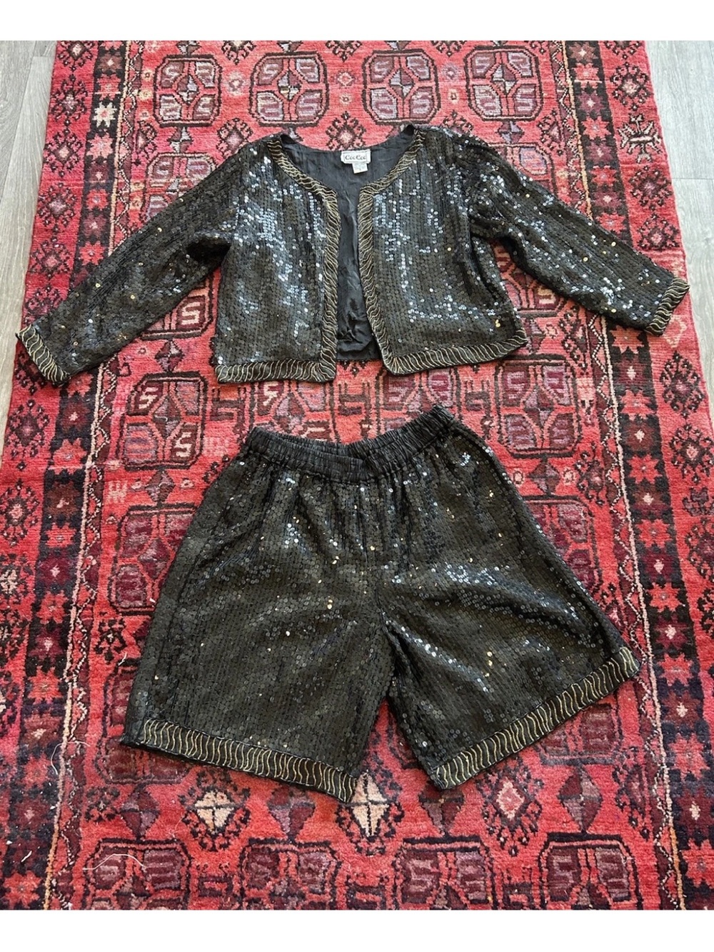 Vintage 1980’s Silk Sequin Beaded 2 Pc Set Jacket Shorts Black Gold S Glamour - Picture 2 of 12